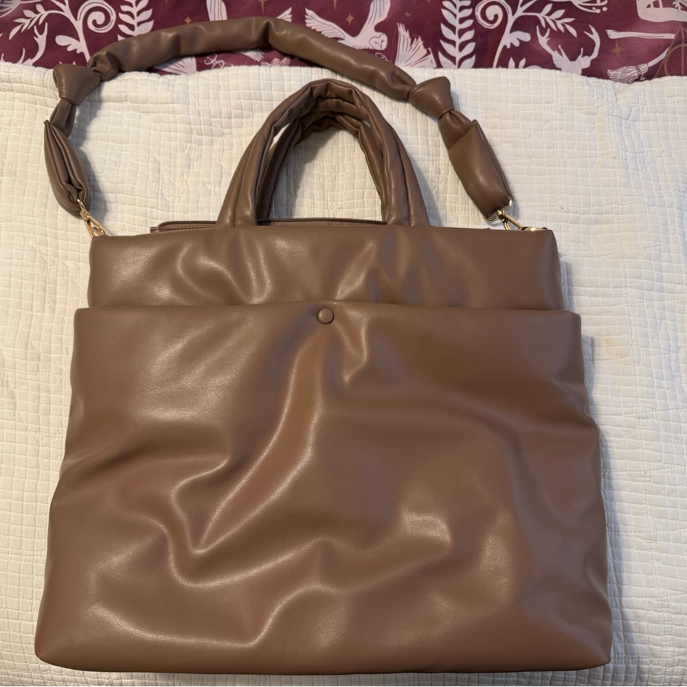 Elegant Taupe Women's Laptop / Travel Bag XL